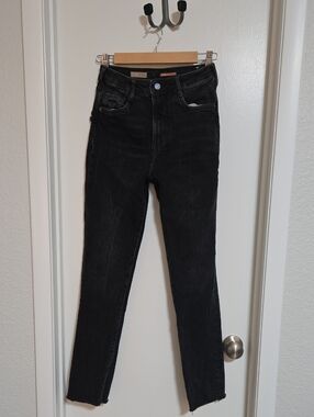Pilcro Black High-Rise Cigarette Ankle Slim Straight Jeans